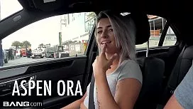 Aspen Ora platita pentru sex brutal in pizda mica