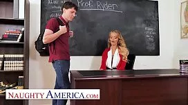 Linzee Profesoara Milfa Sex La Catedra Cu Student Dotat