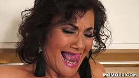 Filme Porno Cu Mature Bronzate Fac Sex Cu Tineri