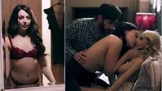 Prietenul ei sta intins pe spate si o lasa pe aceasta sa isi faca numarul de sex pe care