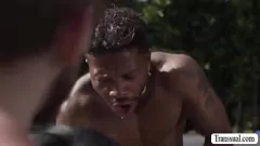 Shemale Anal & Deepthroat: țâțe mari și cocoș mare