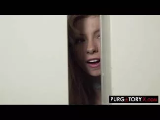 Ii Pune Mana La Gura Ca Tipa Ca O Nebuna Si Il Aude Iubita