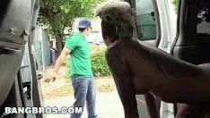 Bella Bellz Se Plimba Prin Miami Si Se Fute Brutal