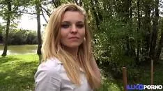 Sindi Are 20 De Ani Si E Abuzata Sexual In Parc De Barbati Dotati