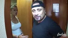 Anita Si O Amica Vizitate La Hotel Pentru Sex De Client Dotat