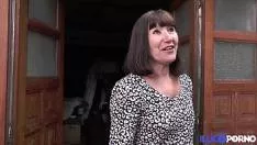 Femeie De 55 De Ani De La Tara Penetrata De Trei Pustani