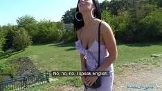 Bruneta Cu Pizda Moale Vrea Sa Fie Iubita