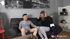 Nu Exista Alte Femei Care Se Fut Spontan
